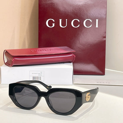 GUCCI Sunglasses-GG1421S
