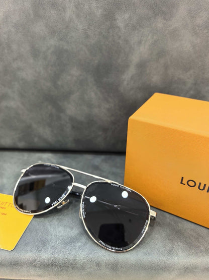 LOUIS VUITTON Sunglasses Z2636U
